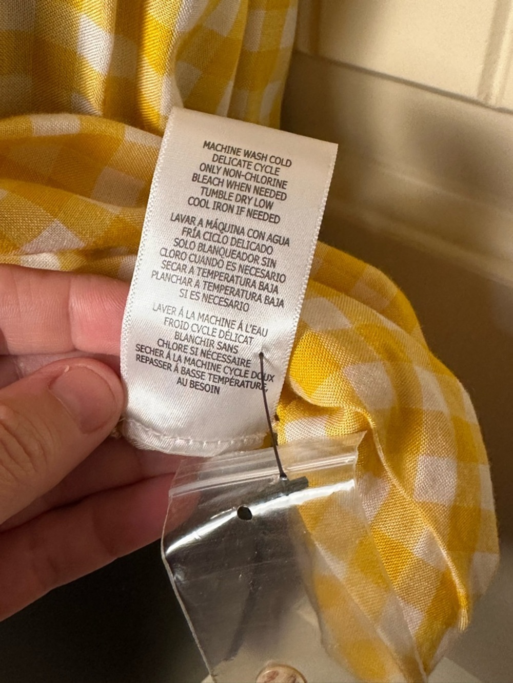 Kut From the Kloth Yellow White Gingham Picnic Plaid Short Sleeve V Neck Shirt S - Picture 7 of 14